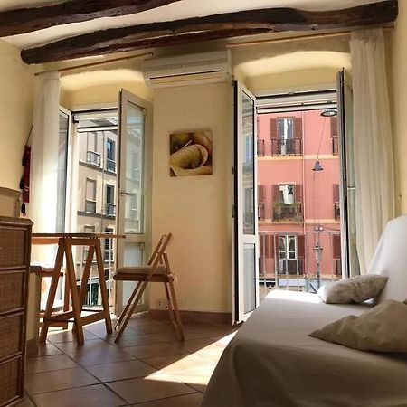 Lo Sguardo Sul Corso - Appartamento Intero Cagliari Ngoại thất bức ảnh