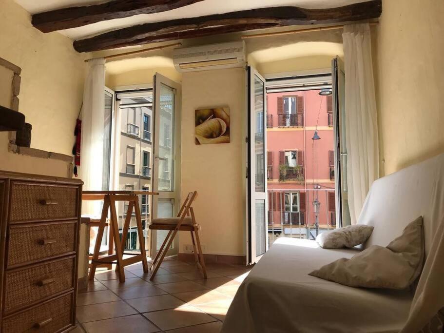 Lo Sguardo Sul Corso - Appartamento Intero Cagliari Ngoại thất bức ảnh